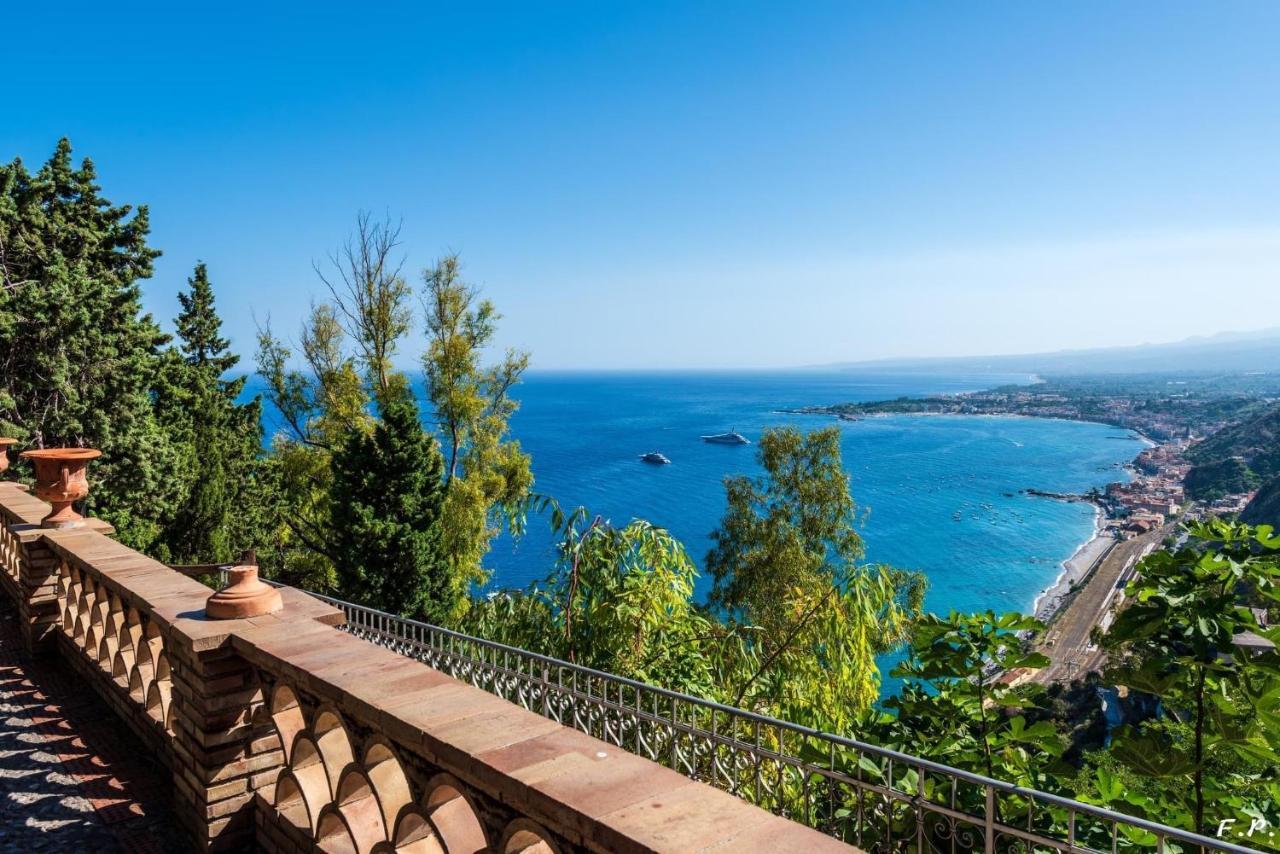 Casa Ariadne Giardini Naxos Exteriör bild